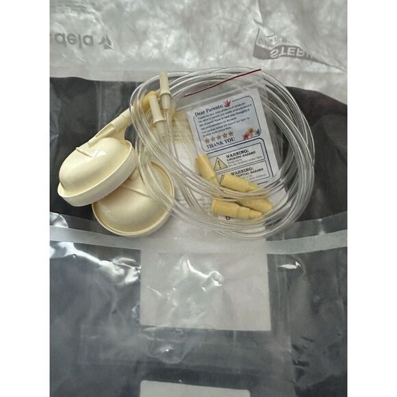 New Medela Lot-Spare Parts Kit Connecters/Membranes/milk Storage bags/tubing/fre - Picture 5 of 9